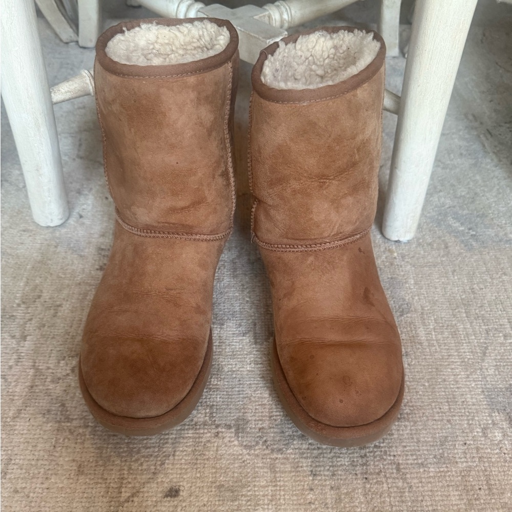 Ugg Classic short boot